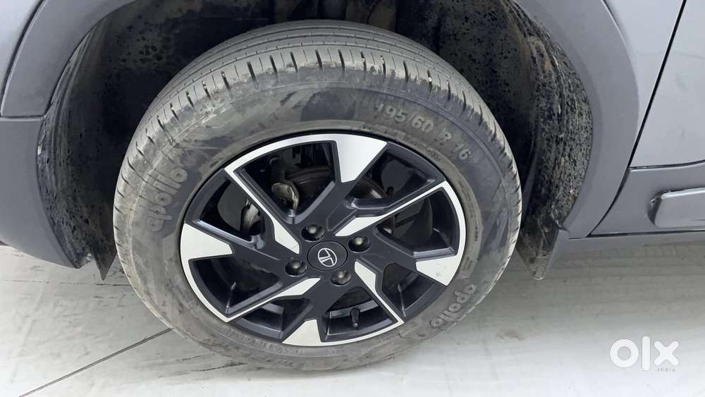 Tata Punch Creative Dual Tone Amt Sunroof, 2024, Petrol