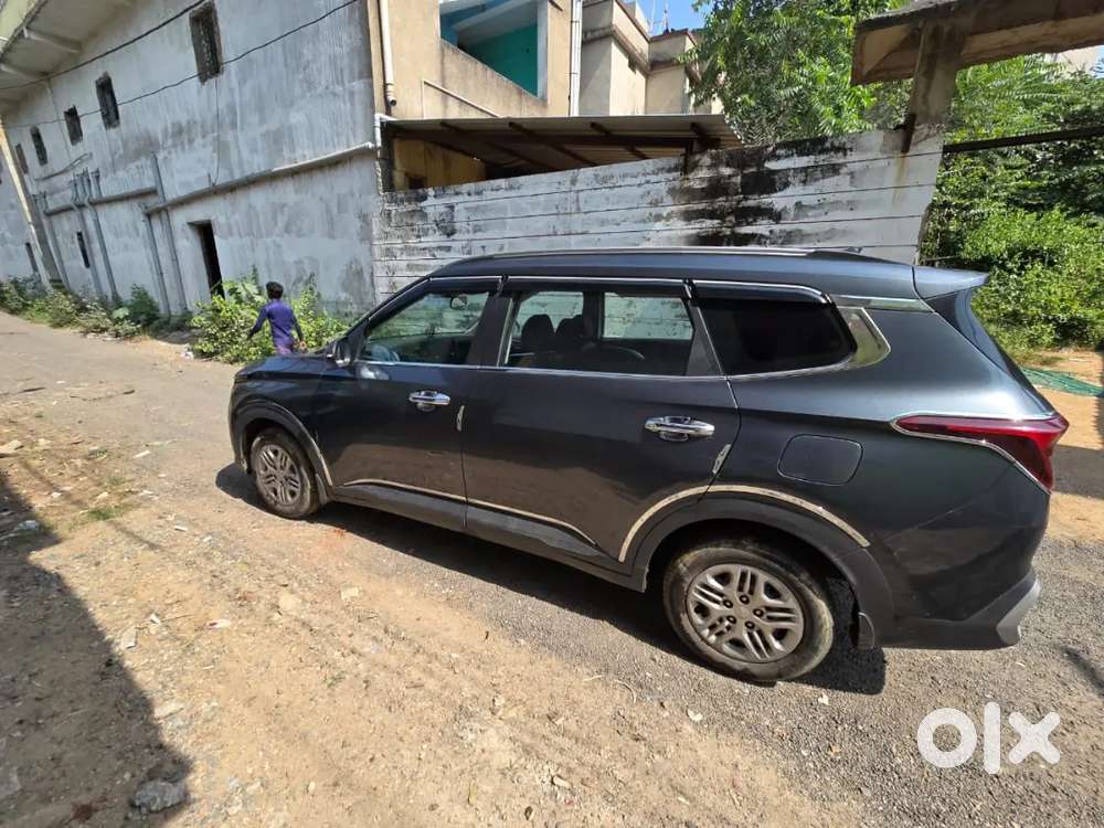 Kia Carens 2022 Petrol 62000 Km Driven
