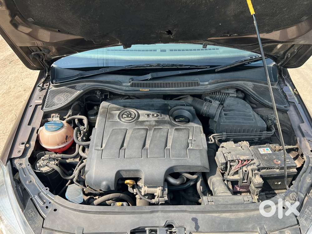 Skoda Rapid 1.5 Tdi Elegance Plus Diesel Automatic