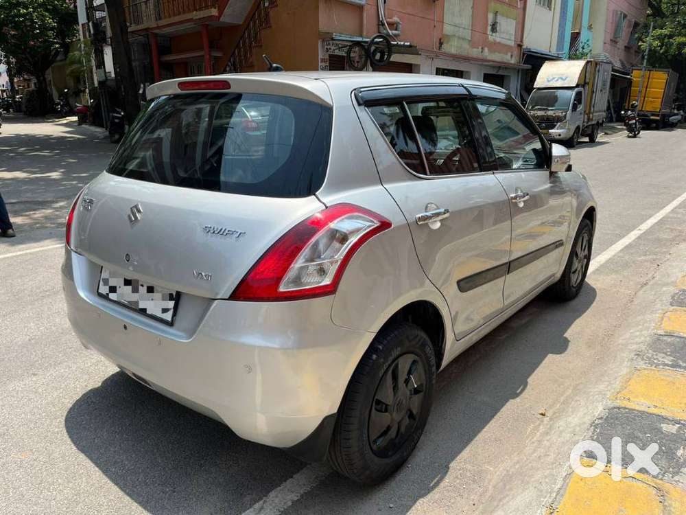 Maruti Suzuki Swift Vxi 1.2 Abs Bs-iv, 2014, Petrol