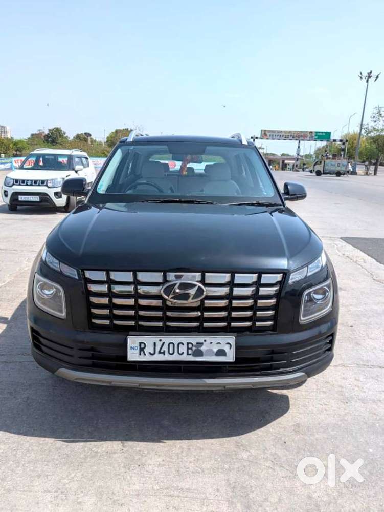Hyundai Venue Sx (o) Mt 1.5 Diesel, 2023, Diesel