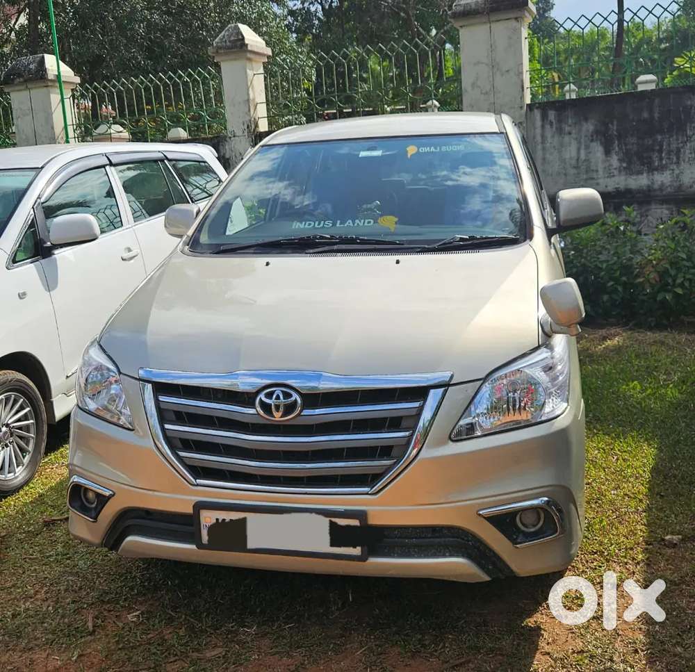 Toyota Innova 2015 Diesel Well Maintained