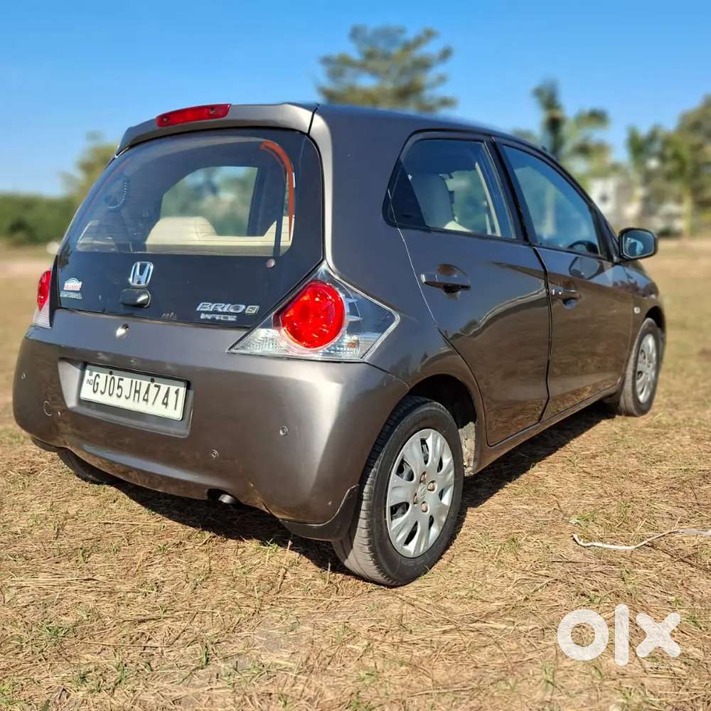 ઘરઘરાવ ખુબ સારી કન્ડિશનમાં હોન્ડા બ્રીઓ Cng ગાડી તાત્કાલિક વેચવાની છે