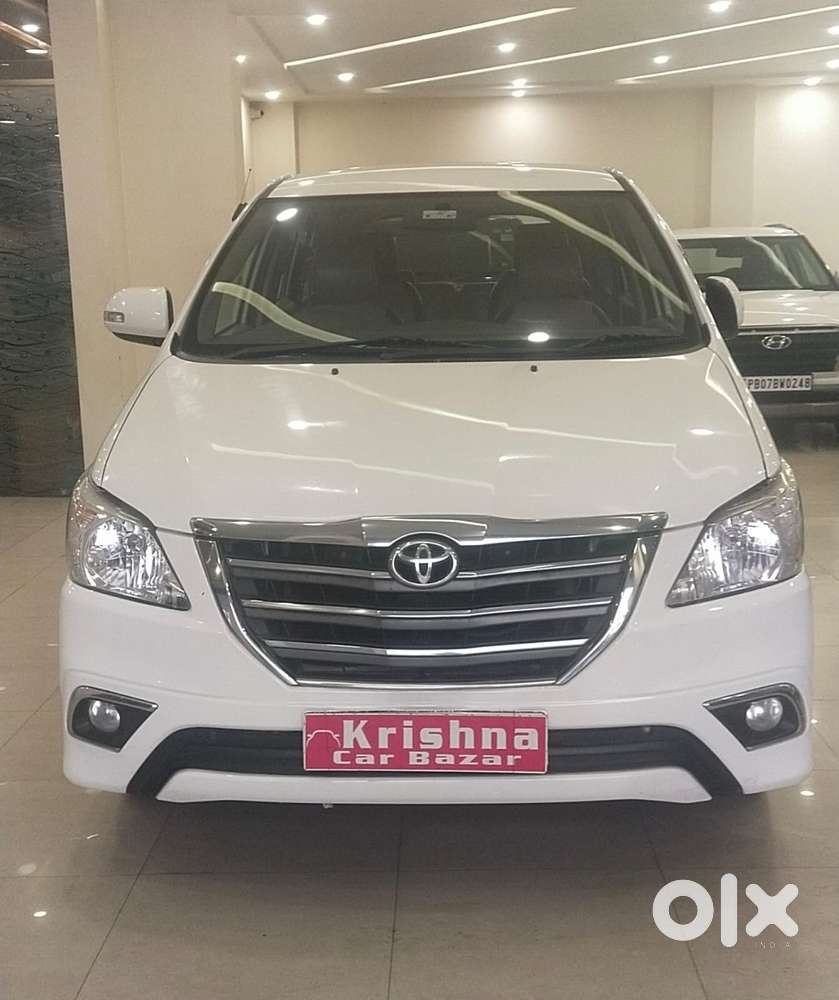 Toyota Innova 2.5 Zx Diesel 7 Seater Bsiii, 2014, Diesel
