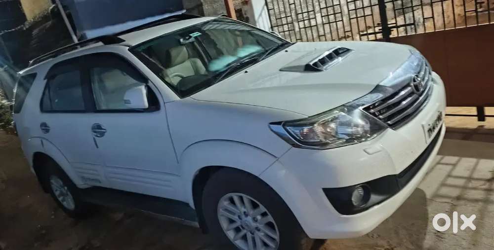 Toyota Fortuner Sportivo 2013 Diesel 190000 Km Driven