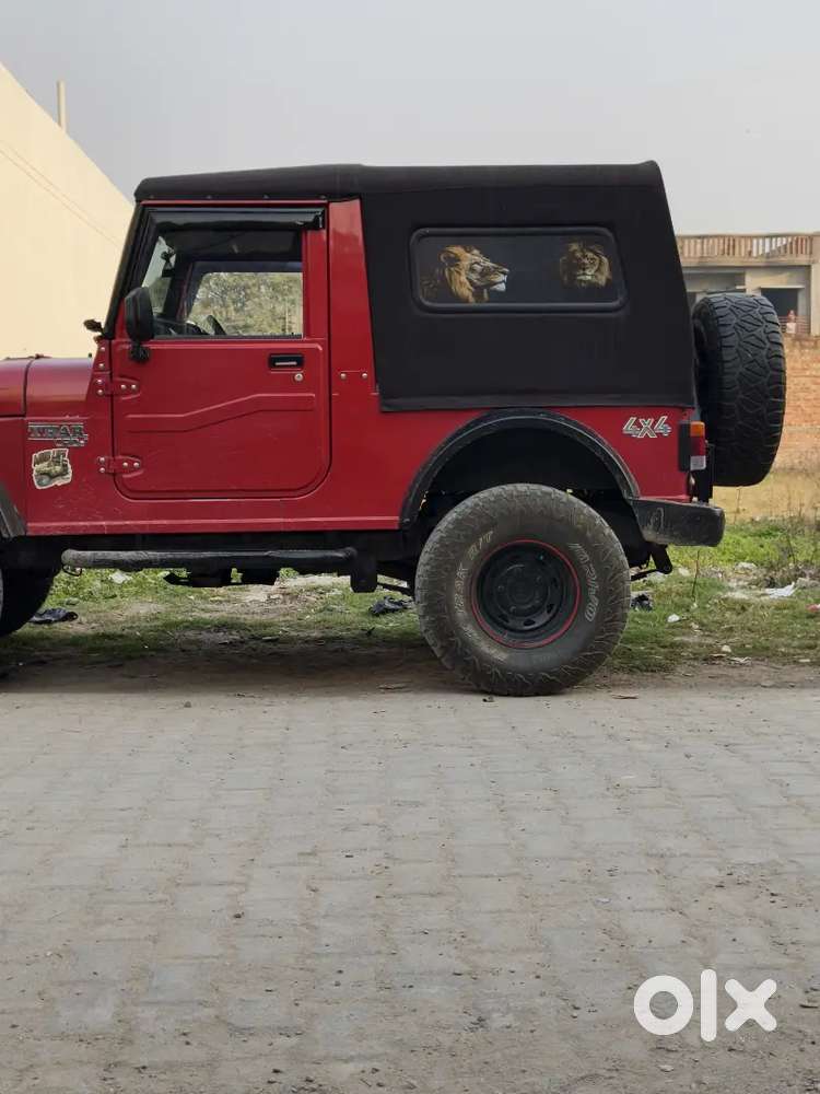 Tyre Size 33x12.50.r15 85% Mahindra Thar 2016 Diesel Good Condition