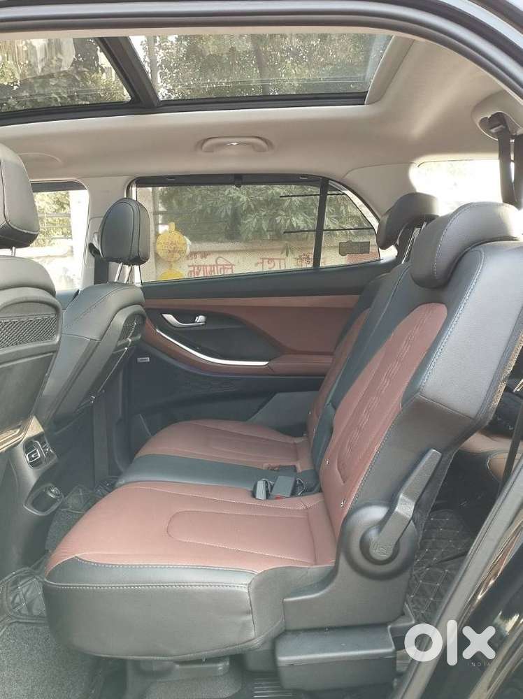 Hyundai Alcazar 1.5 Tdct Signature (o) 7s Petrol, 2023, Petrol