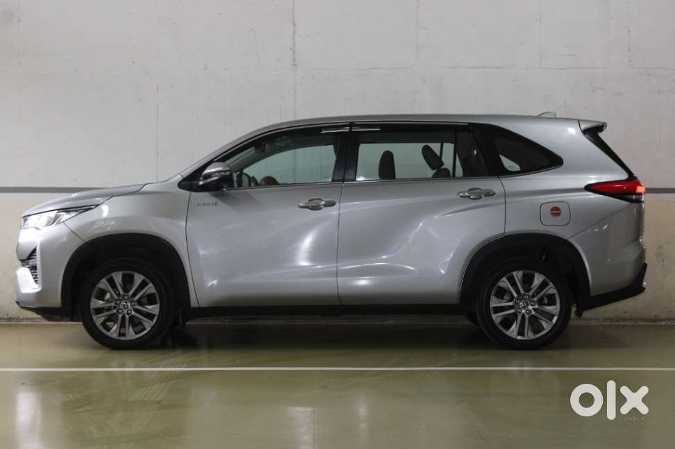 Toyota Innova Hycross 2.0 Zx (o) Hybrid 7 Str, 2024, Petrol