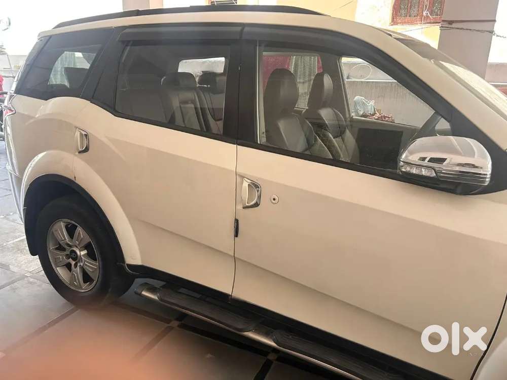 Mahindra Xuv500 W8 Top Model Diesel Manual  Single Family Maintained