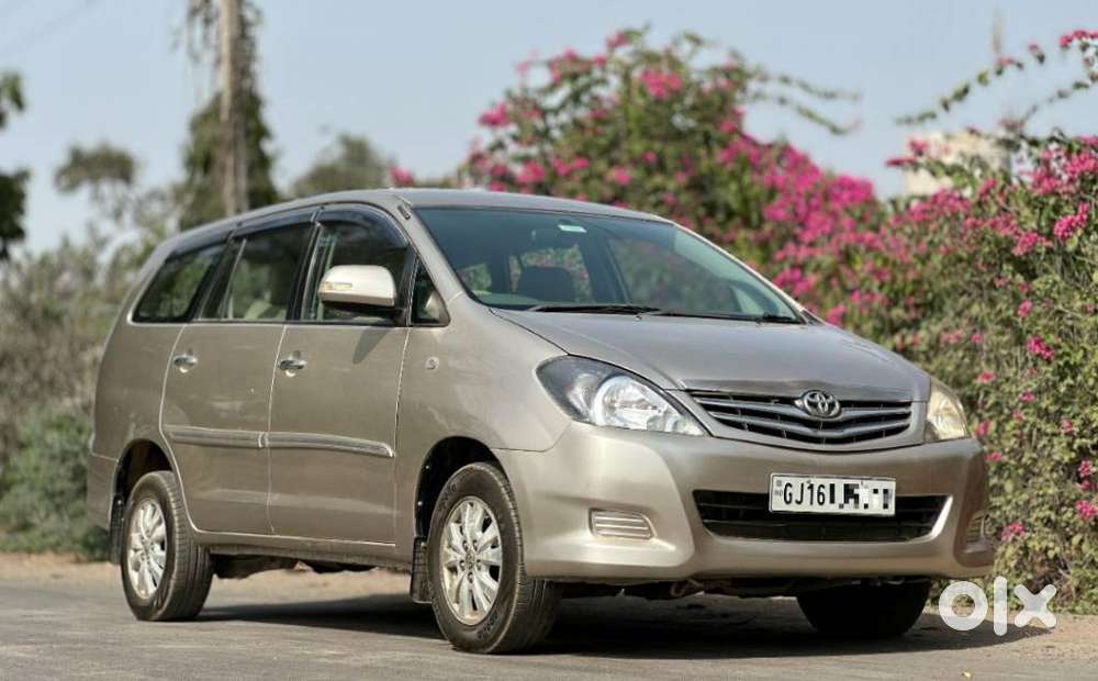 Toyota Innova 2004-2011 2.5 V Diesel 7-seater, 2009, Diesel