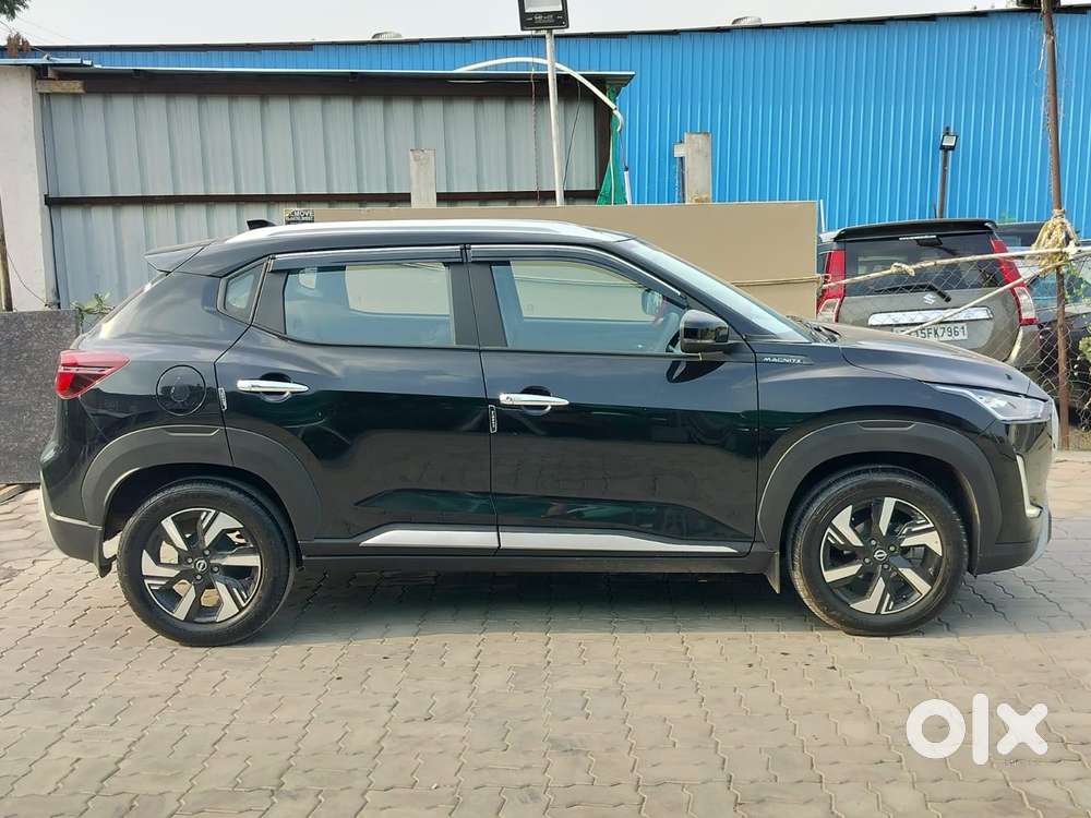 Nissan Magnite N-connecta B4d 1.0 Amt Cng, 2025, Petrol