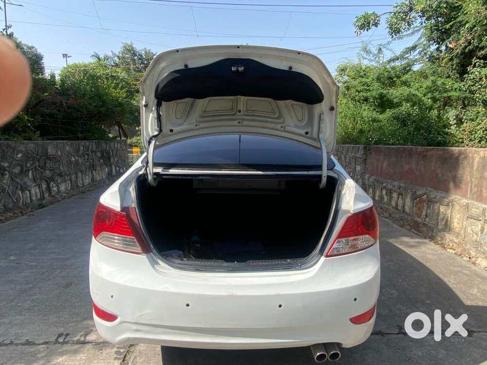 Hyundai Fluidic Verna 2012 Petrol Well Maintained