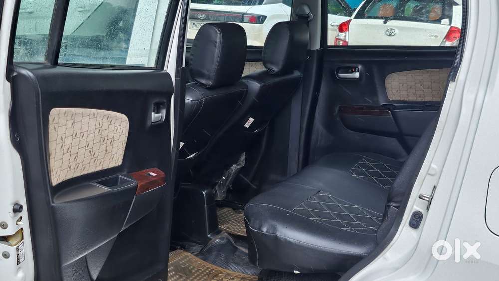 Maruti Suzuki Wagon R Vxi Amt1.2, 2017, Petrol