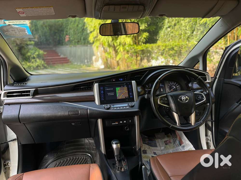 Toyota Innova Crysta 2016 Diesel Well Maintained