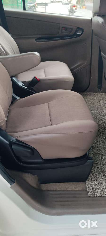 Toyota Innova 2.5 G (diesel) 7 Seater, 2015, Diesel