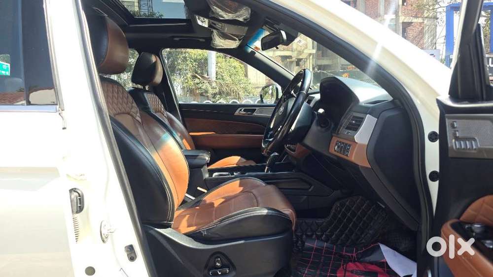 Mahindra Alturas G4 4wd At, 2020, Diesel