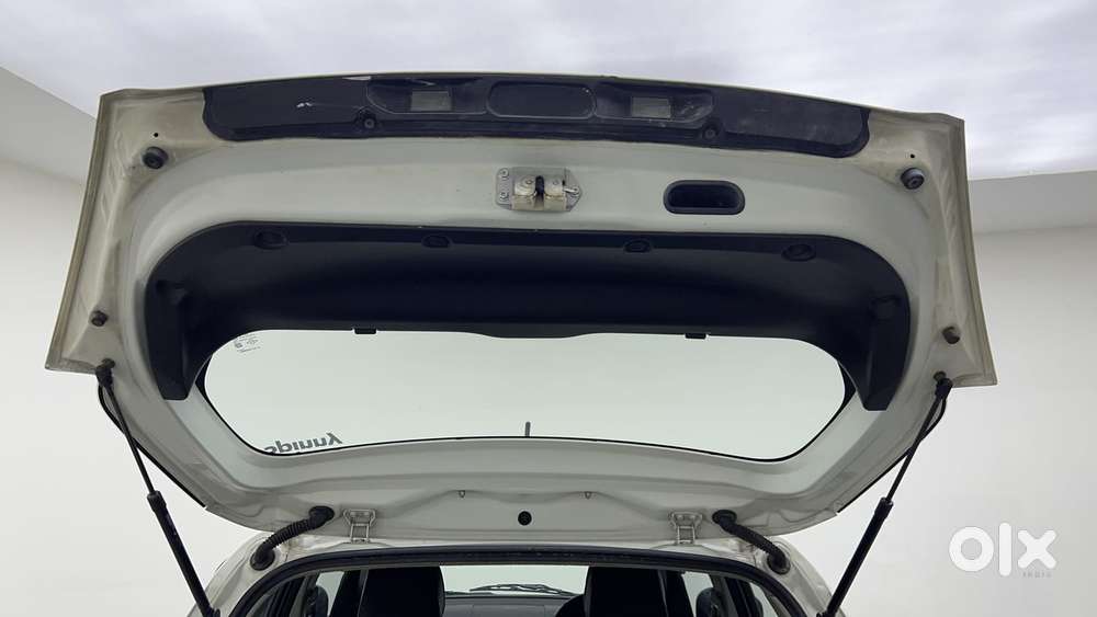Maruti Suzuki Swift Vvt Vxi, 2016, Petrol