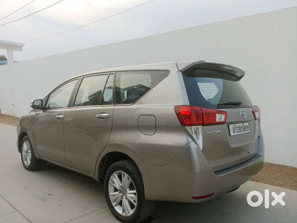 Toyota Innova Crysta 2.8z Automatic, 2016, Diesel
