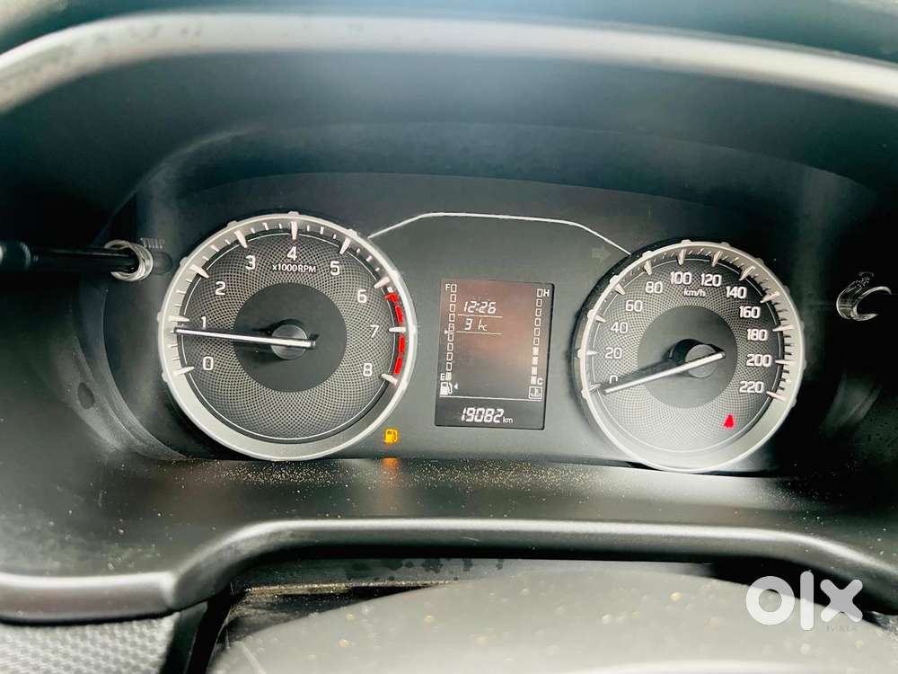 Maruti Suzuki Brezza 1.5 Vxi Smart Hybrid, 2023, Petrol