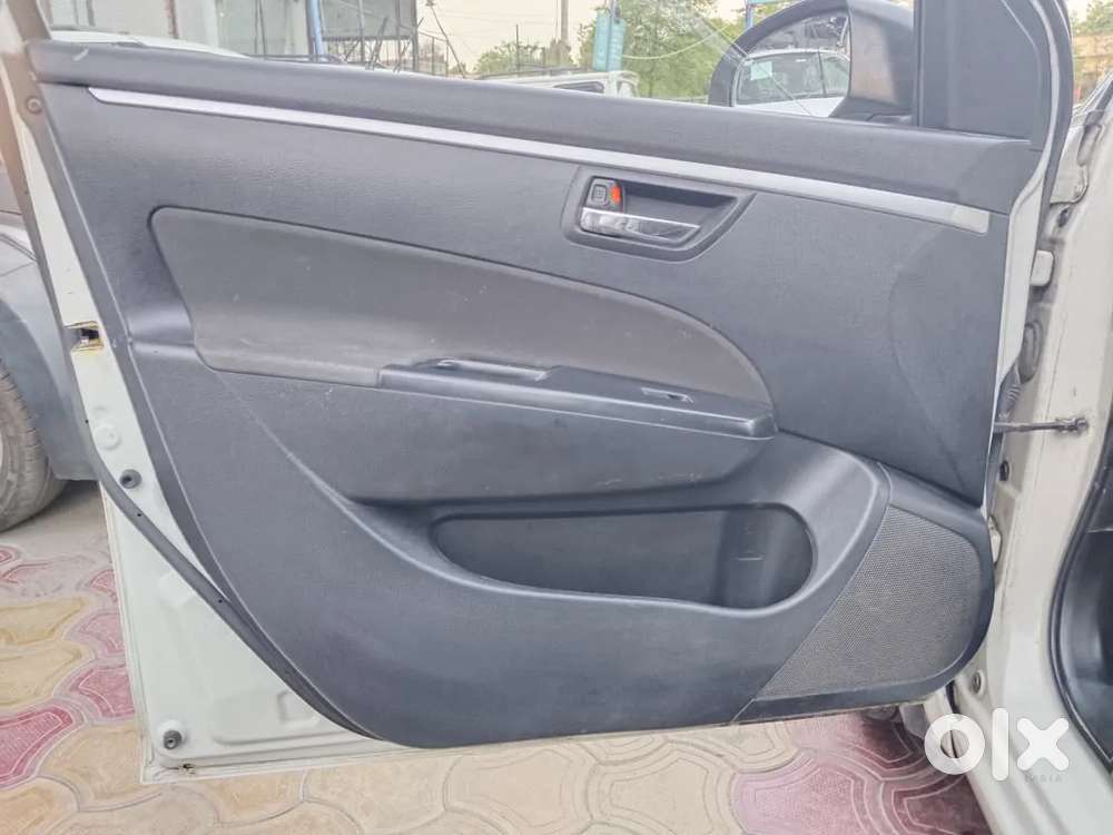 Maruti Suzuki Swift Vxi, 2012, Petrol