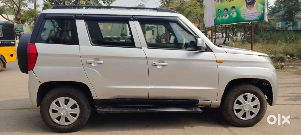 Mahindra Tuv 300