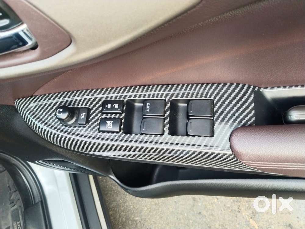 Toyota Urban Cruiser Taisor V 1.0 Petrol Mt, 2024, Petrol