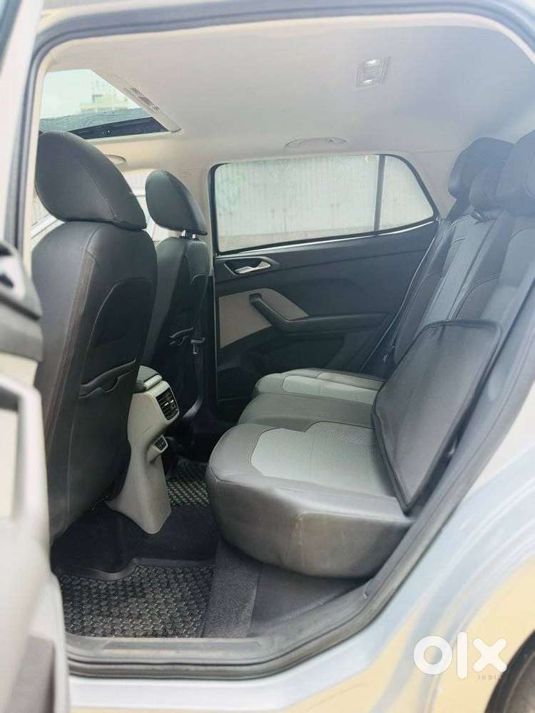 Skoda Kushaq 1.0 Tsi Style At (6 Airbags), 2023, Petrol