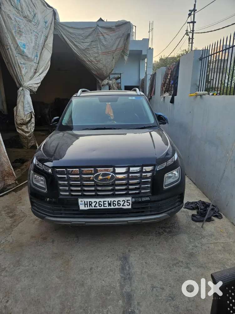 Hyundai New Venue 2022 Petrol 54000 Km Driven