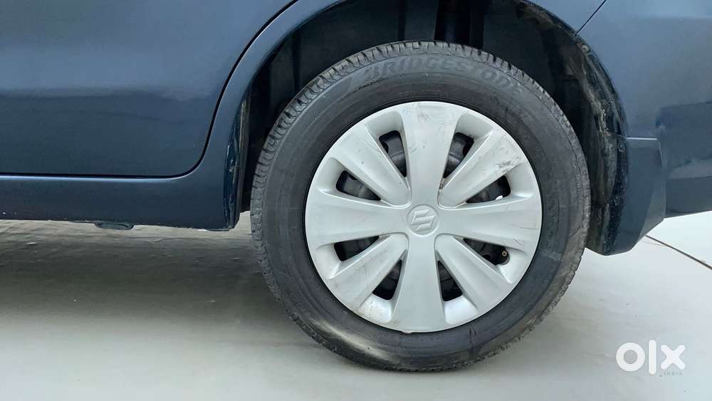 Maruti Suzuki Ertiga Vxi At, 2016, Petrol