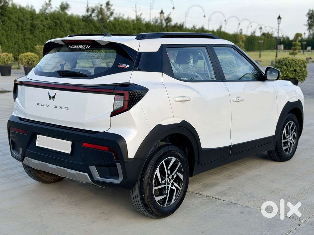 Mahindra Xuv 3xo Ax5 Pm At, 2024, Petrol