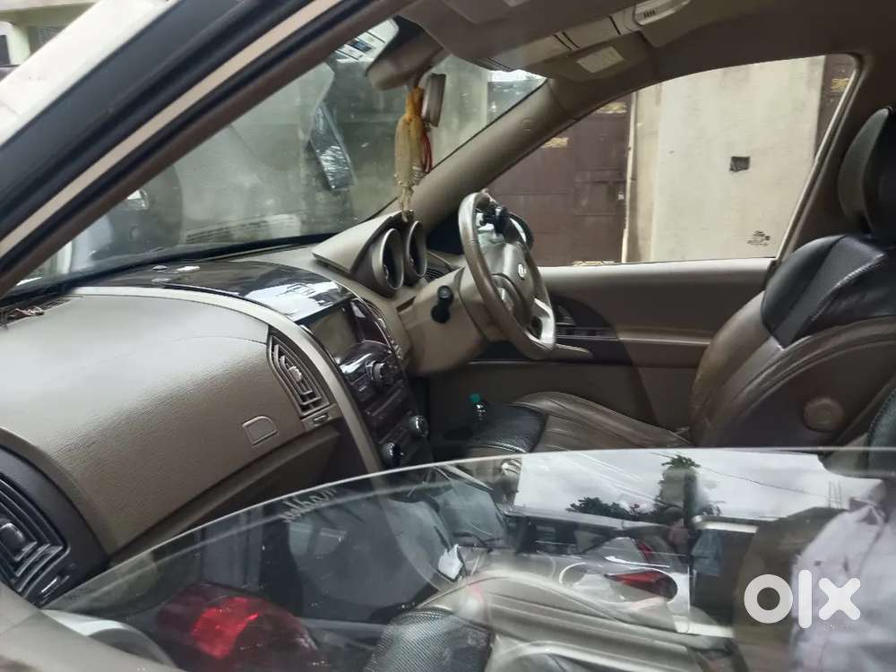 Mahindra Xuv500 2012 Diesel 120000 Km Driven