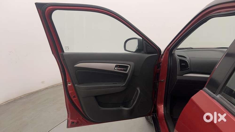 Maruti Suzuki Vitara Brezza Zdi+ Dual Tone Mt, 2017, Diesel