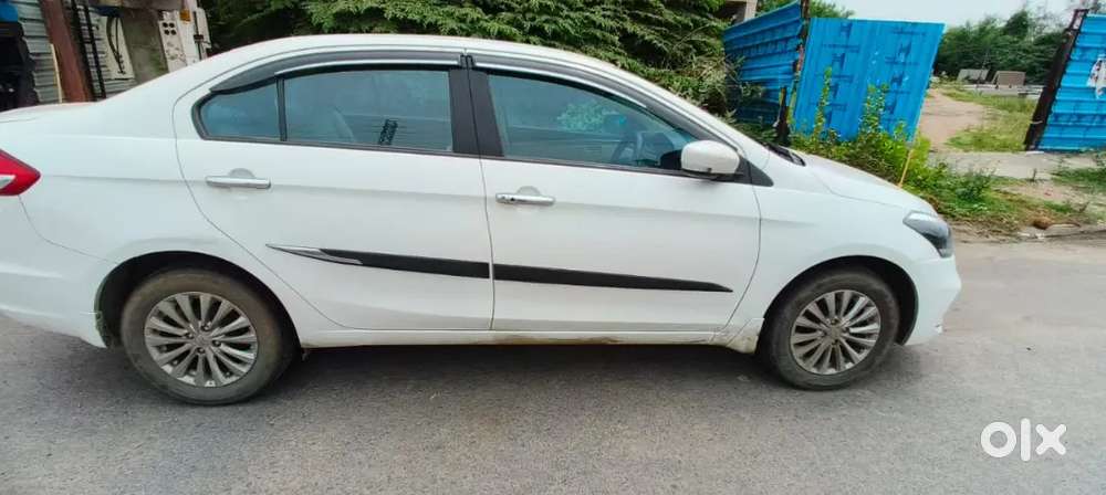 Neatly Maintend Car With Cng@petrol And Cng Gives 30 Km Millage