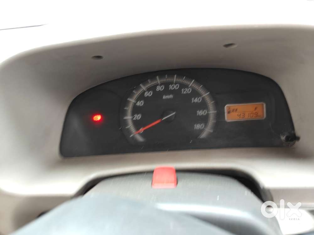 Maruti Suzuki Eeco Smiles 7 Seater Standard, 2011, Petrol