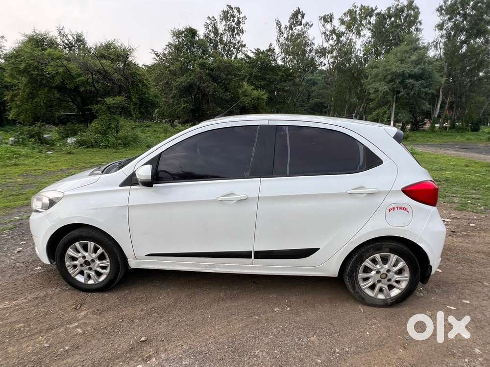 Tata Tiago Xz Opt, 2016, Petrol