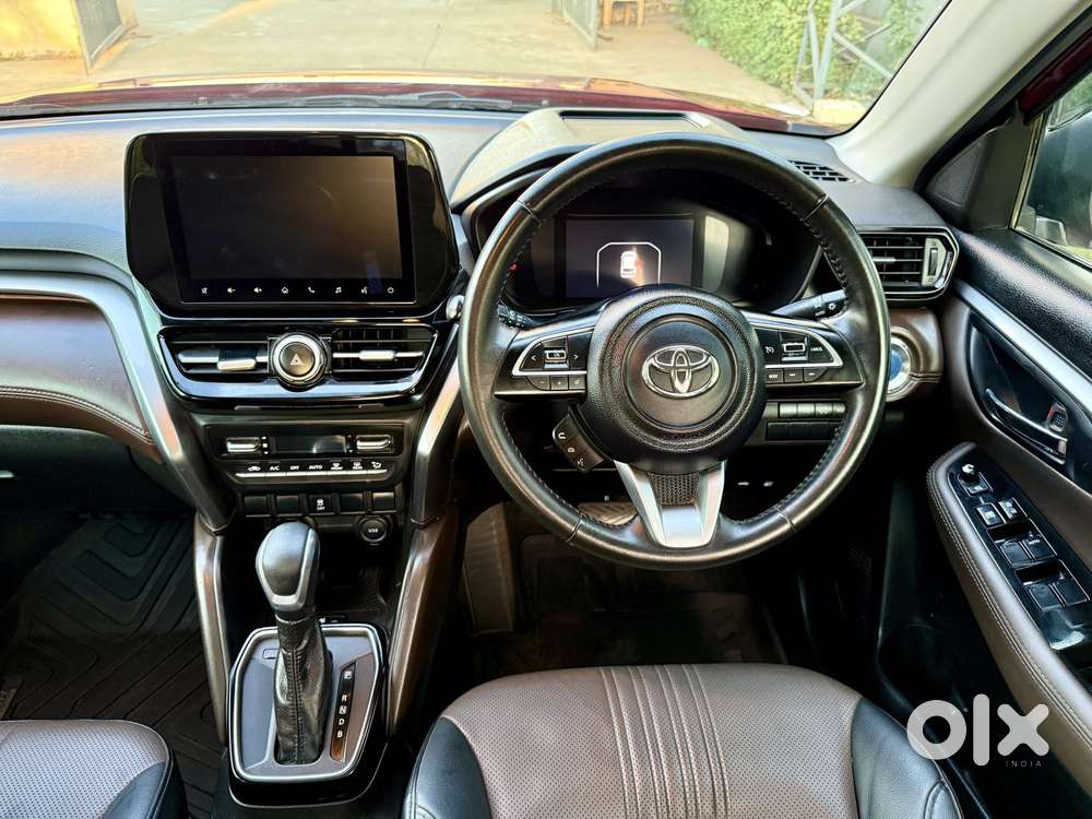 Toyota Urban Cruiser Hyryder 1.5 V Hybrid, 2023, Petrol