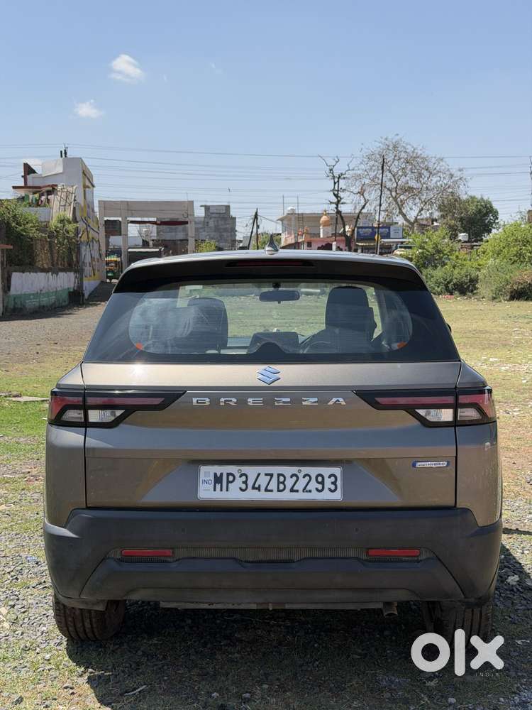 Maruti Suzuki Brezza 1.5 Vxi Smart Hybrid, 2023, Petrol