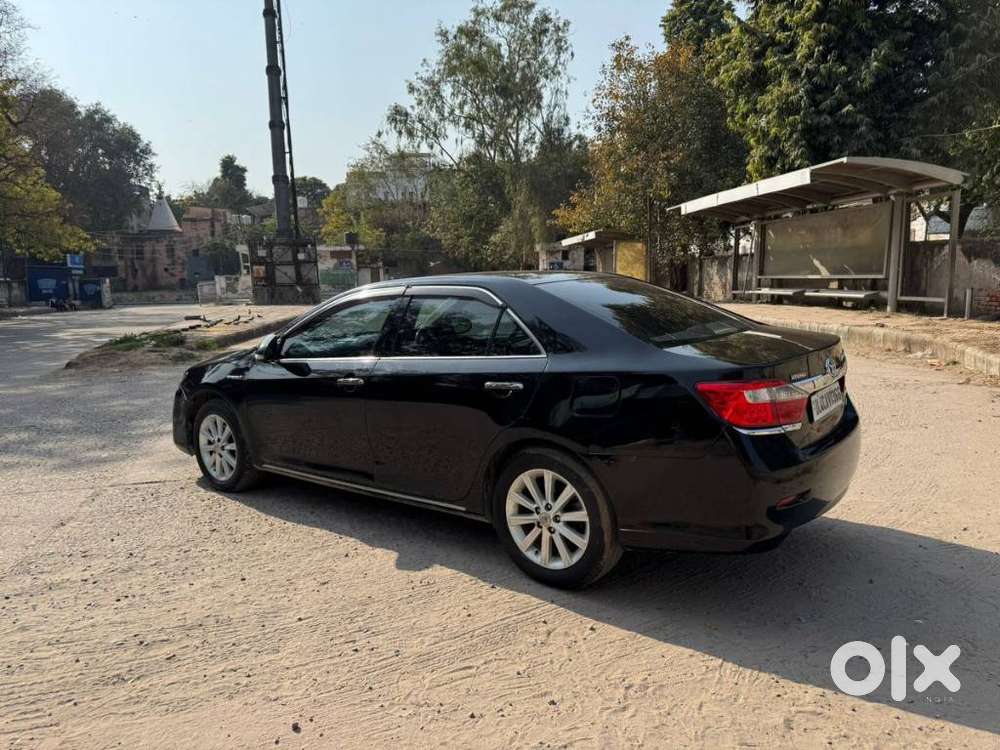 Toyota Camry Hybrid, 2014