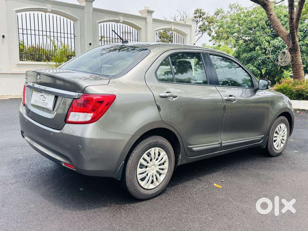 Maruti Suzuki Swift Dzire 1.3 Vxi, 2000, Petrol