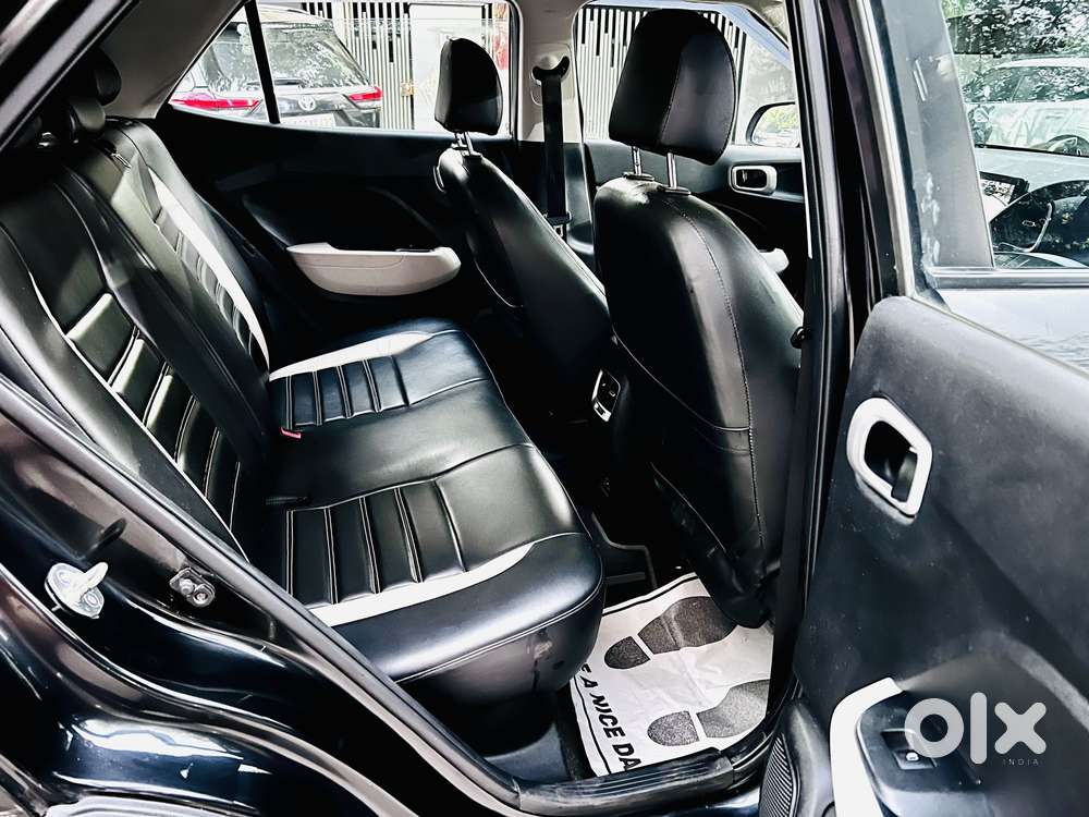 Hyundai Venue 1.2 S (o), 2024, Petrol