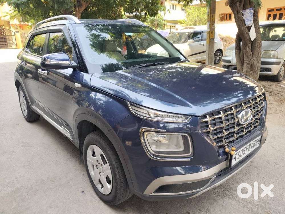 Hyundai Venue S 1.2 Petrol, 2022, Petrol