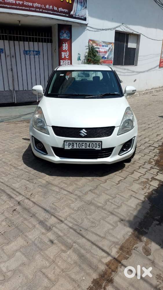 Maruti Suzuki Swift Vxi Abs Bsiv, 2015, Petrol