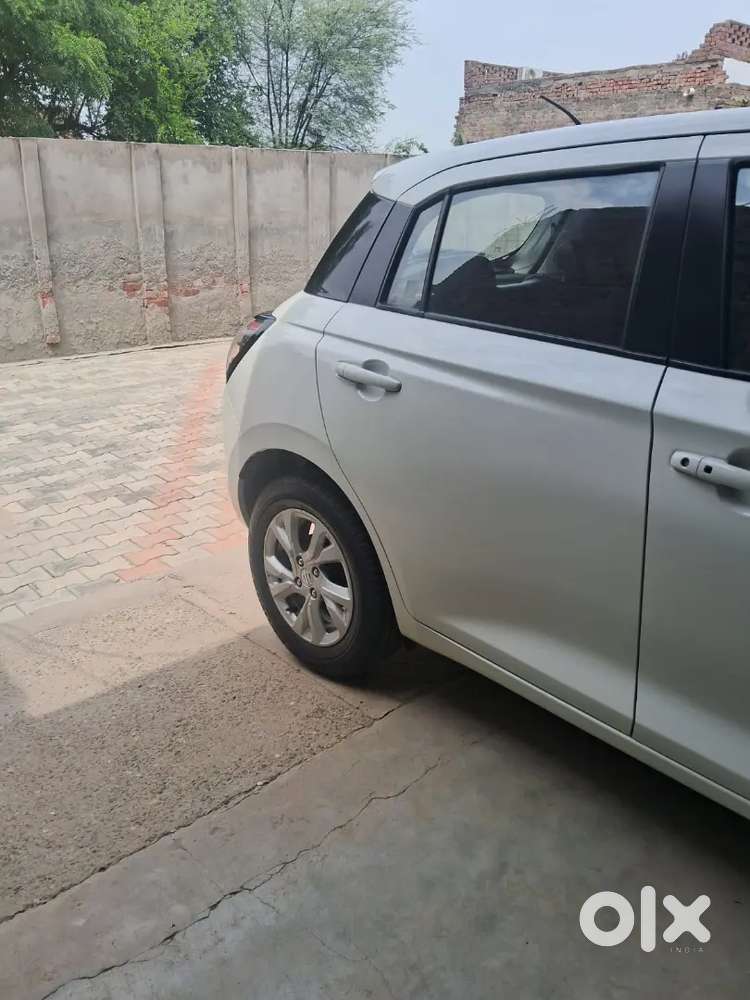 Maruti Suzuki Swift 1.3 Zxi 2024