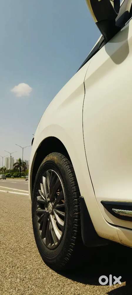 Maruti Suzuki Ertiga Smart Hybrid 2021 Petrol 45806 Km Driven.
