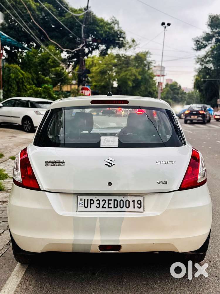 Maruti Suzuki Swift Vxi Optional, 2012, Petrol