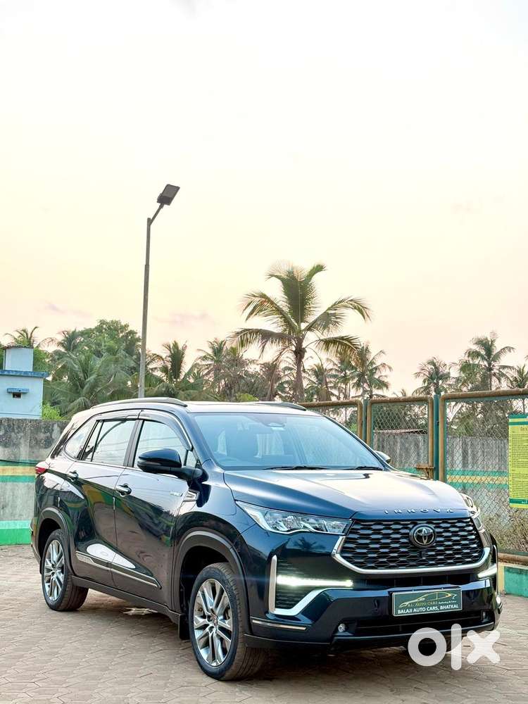 Toyota Innova Hycross 2.0 Zx (o) Hybrid 7 Str, 2023, Petrol
