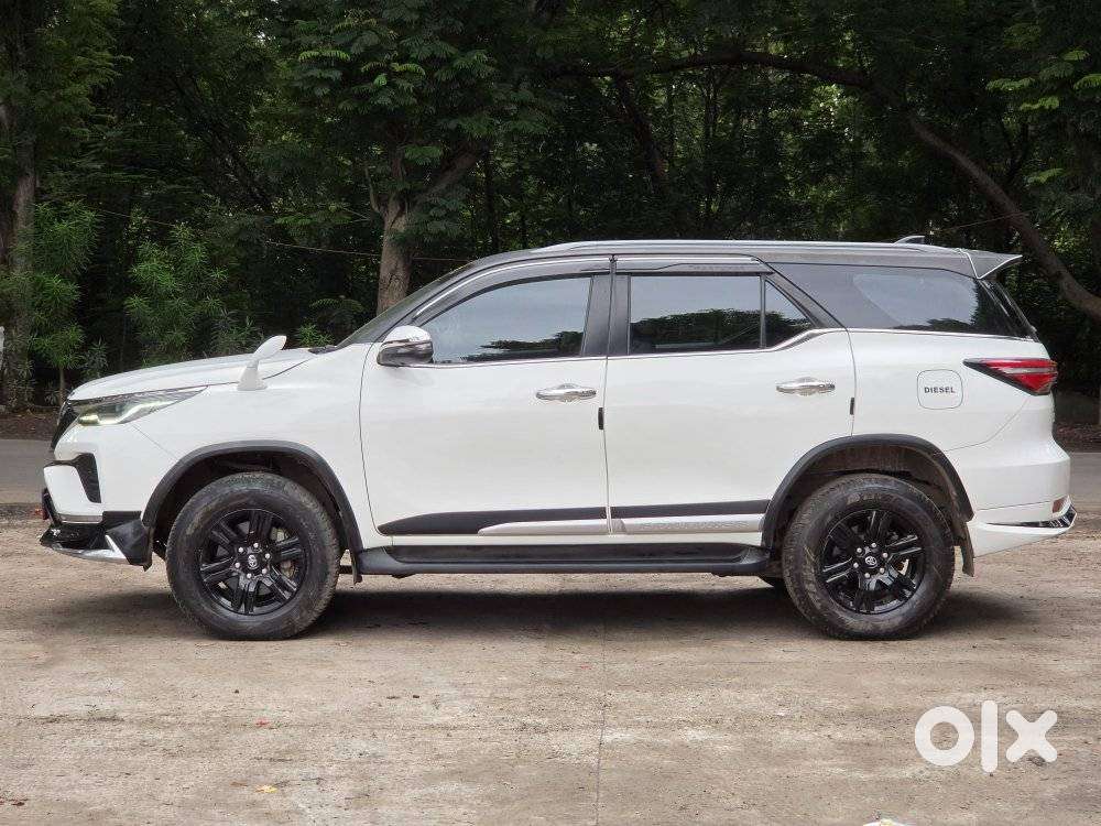 Toyota Fortuner Leader Edition (at), 2024, Diesel