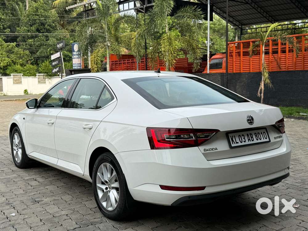 Skoda Superb Lk 1.8 Tsi At, 2017, Petrol