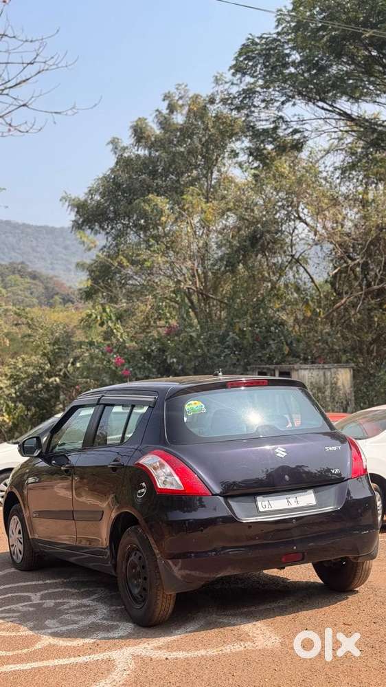 Maruti Suzuki Swift Vxi 1.2 Abs Bs-iv, 2015, Petrol