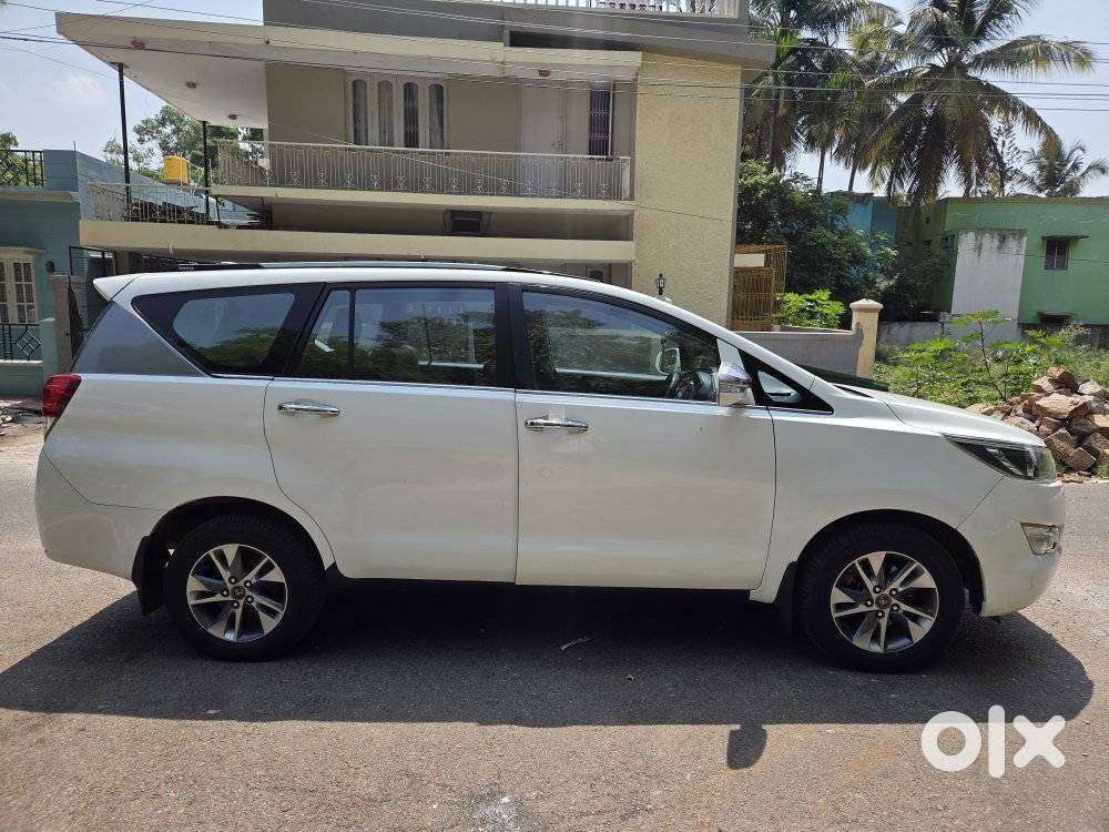Toyota Innova Crysta 2.8 Gx At 7 Str, 2016, Diesel